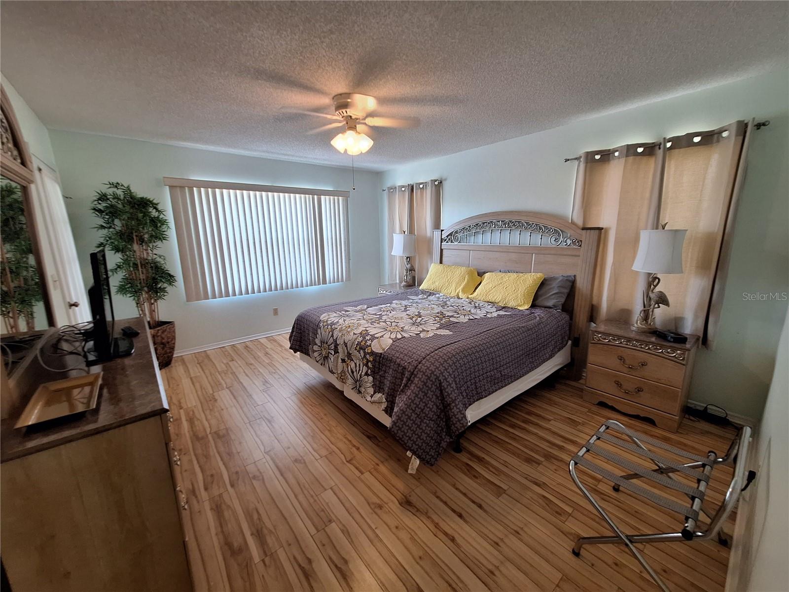 FARMINGTON VISTAS - Residential Lease