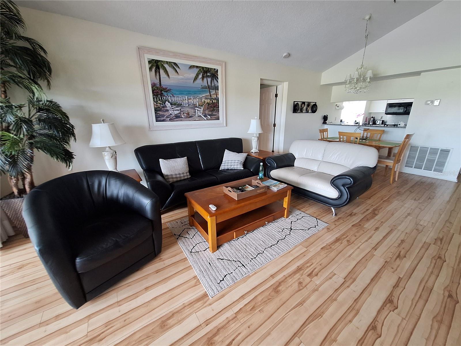 FARMINGTON VISTAS - Residential Lease