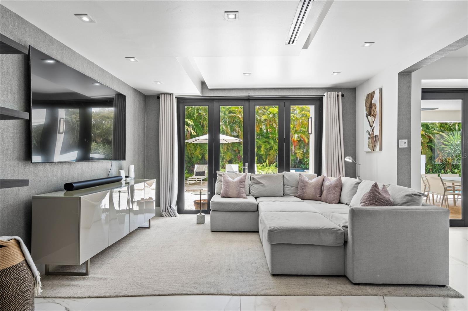 DORADO BEACH EAST - Residential