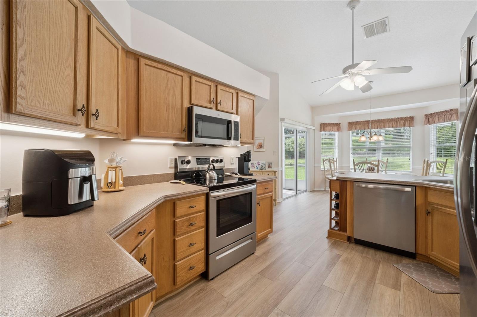 PLANTATION AT LEESBURG SAWGRASS VILLAGE - Residential