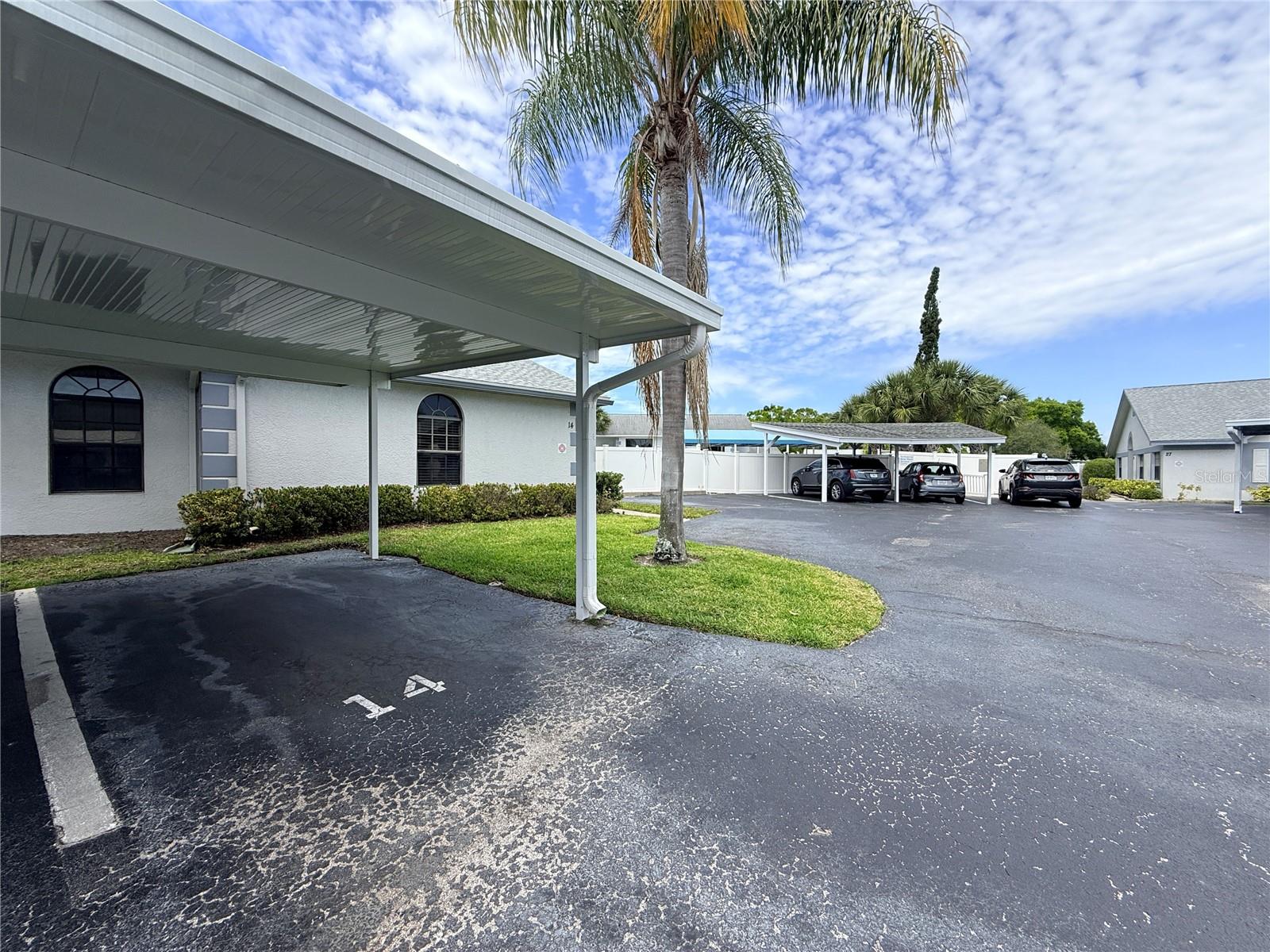 2749 COUNTRYSIDE BOULEVARD 14