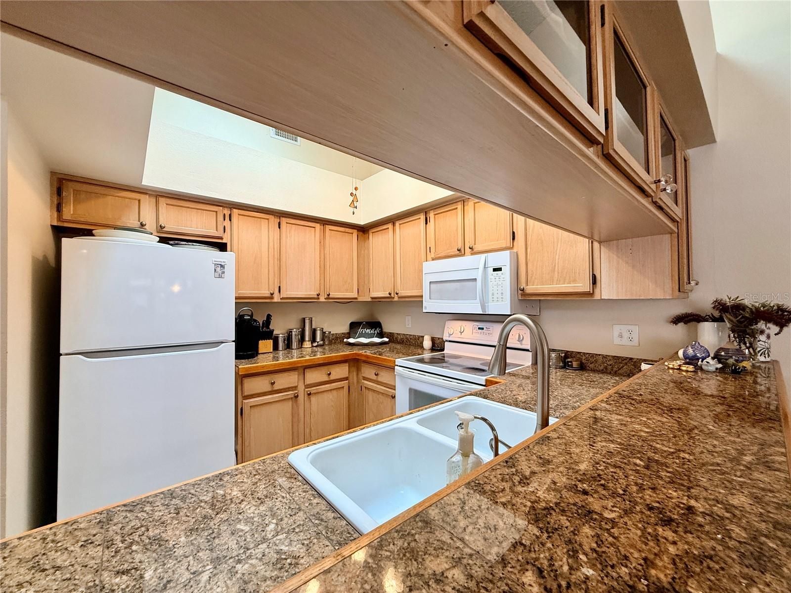 CARMEL OF BRYN-MAWR CONDO - Residential