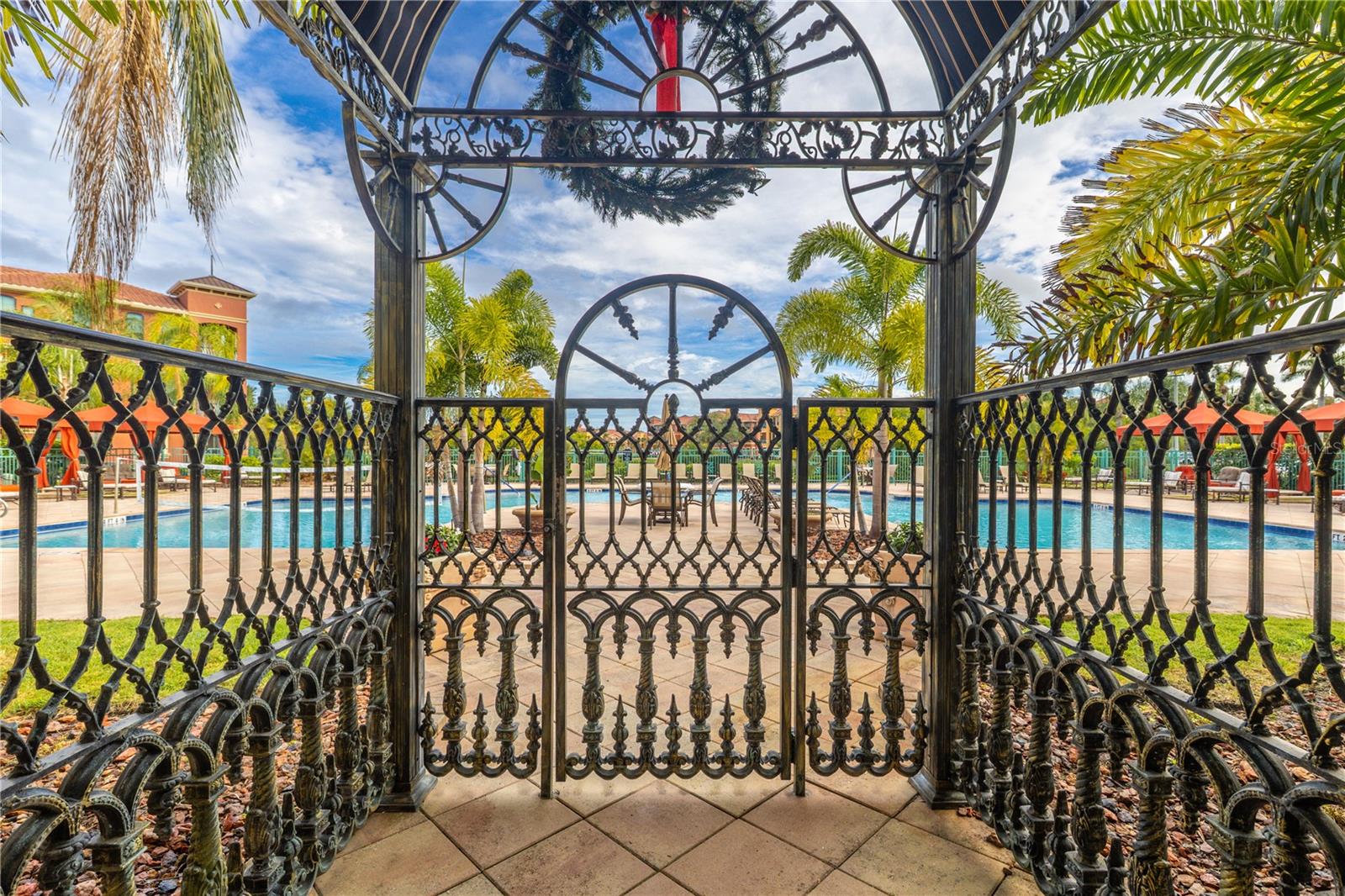 GRAND BELLAGIO AT BAYWATCH CONDO THE - Residential