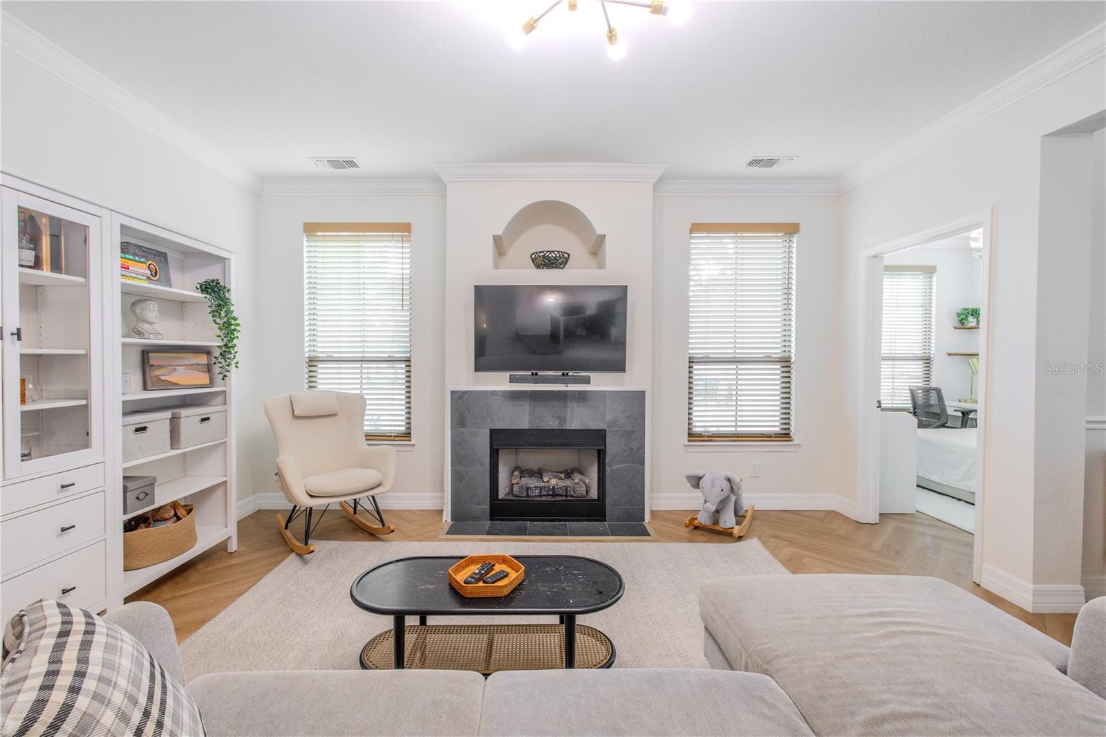 GRAND BELLAGIO AT BAYWATCH CONDO THE - Residential