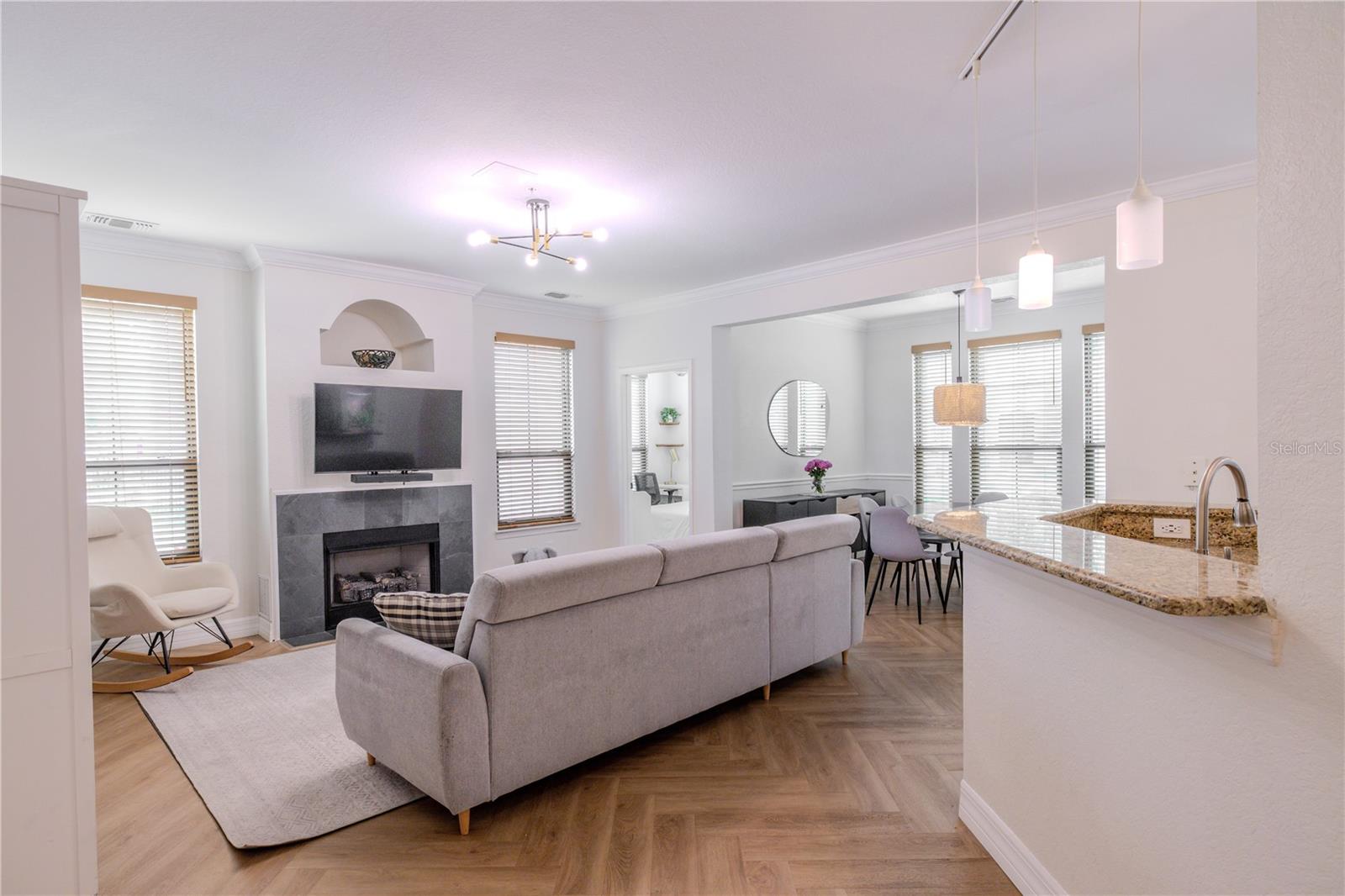 GRAND BELLAGIO AT BAYWATCH CONDO THE - Residential