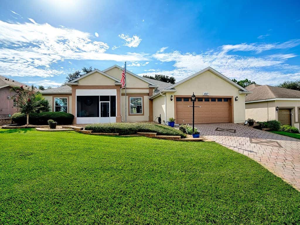 Photo of 4817 Sable Ridge Court, Leesburg, FL 34748 (MLS # G5116943)