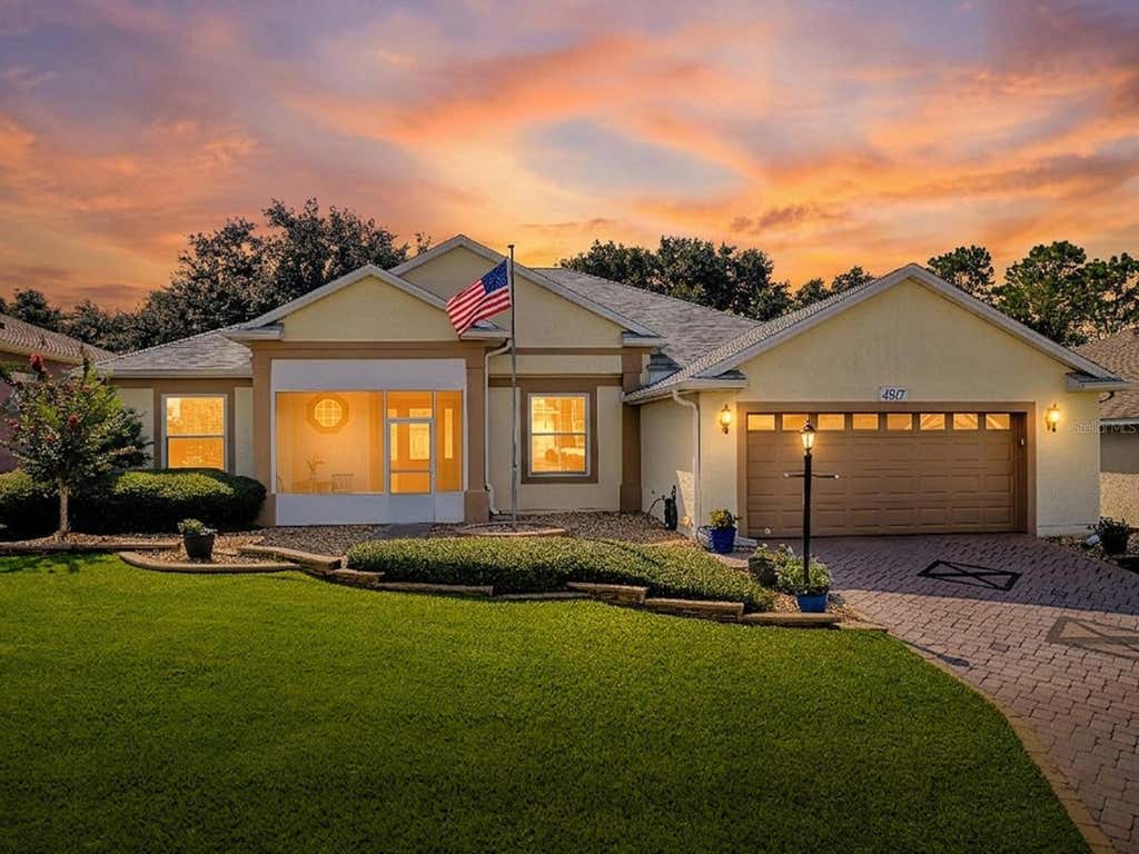Photo of 4817 Sable Ridge Court, Leesburg, FL 34748 (MLS # G5116943)