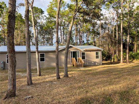 Photo of 44645 Twilight Trail, Deland, FL 32720 (MLS # V4946152)