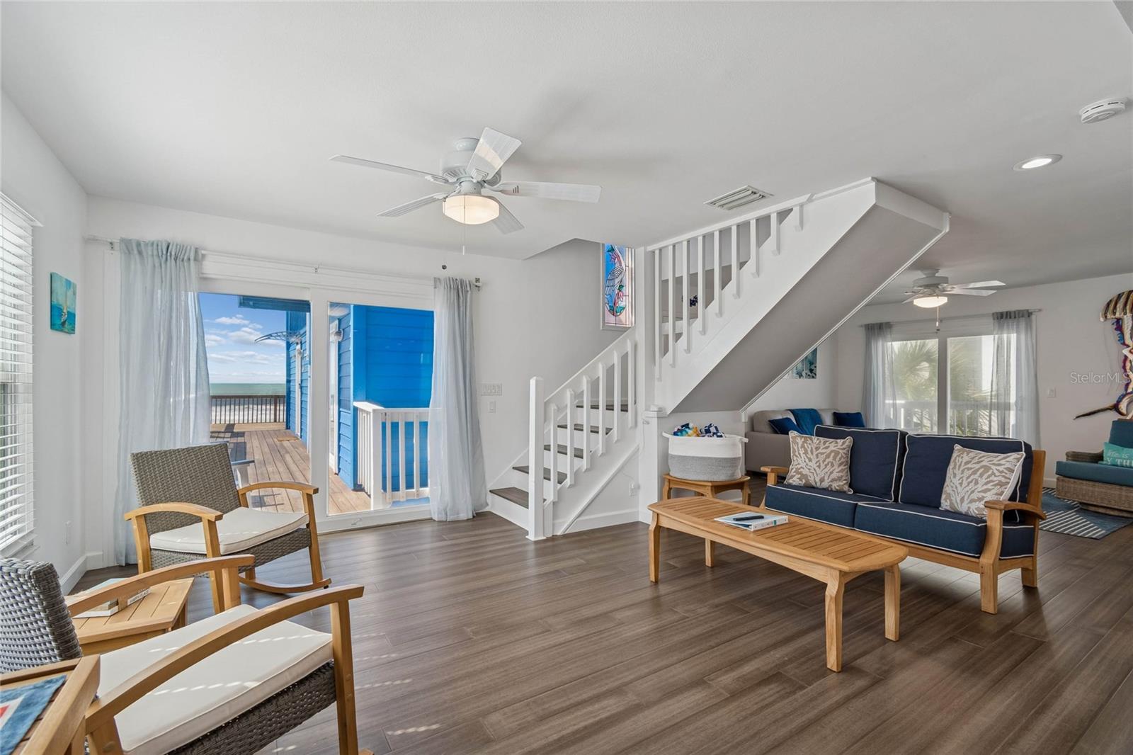 SUNSET BEACH - Residential Lease