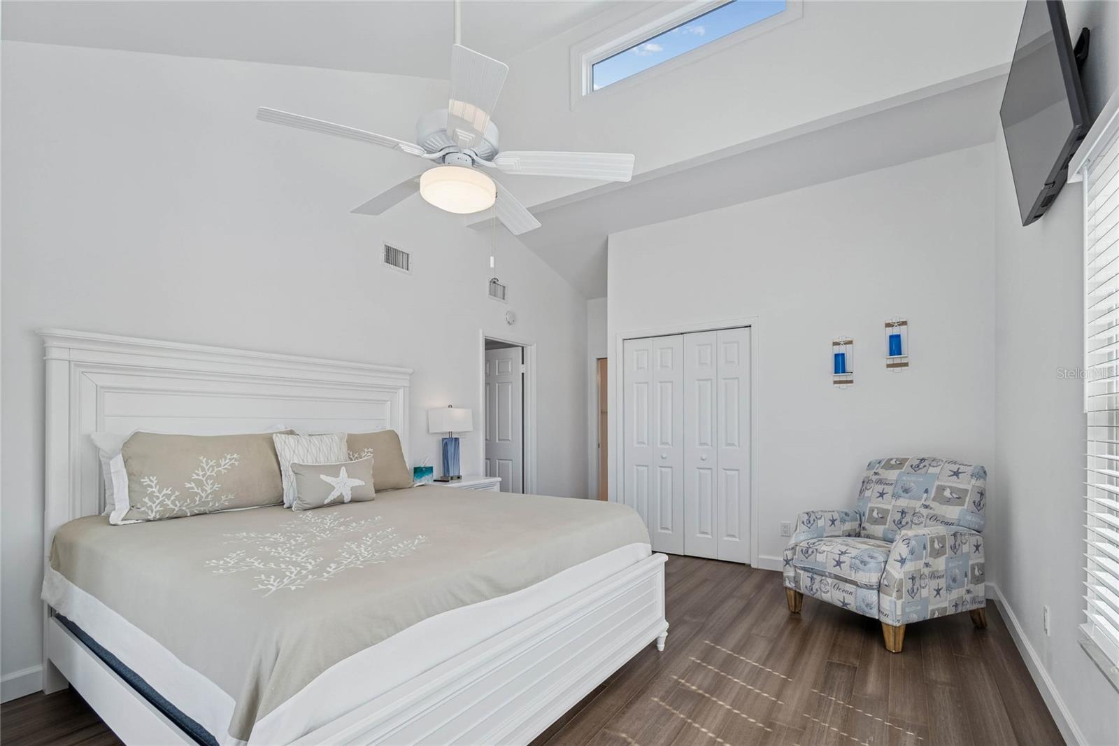 SUNSET BEACH - Residential Lease