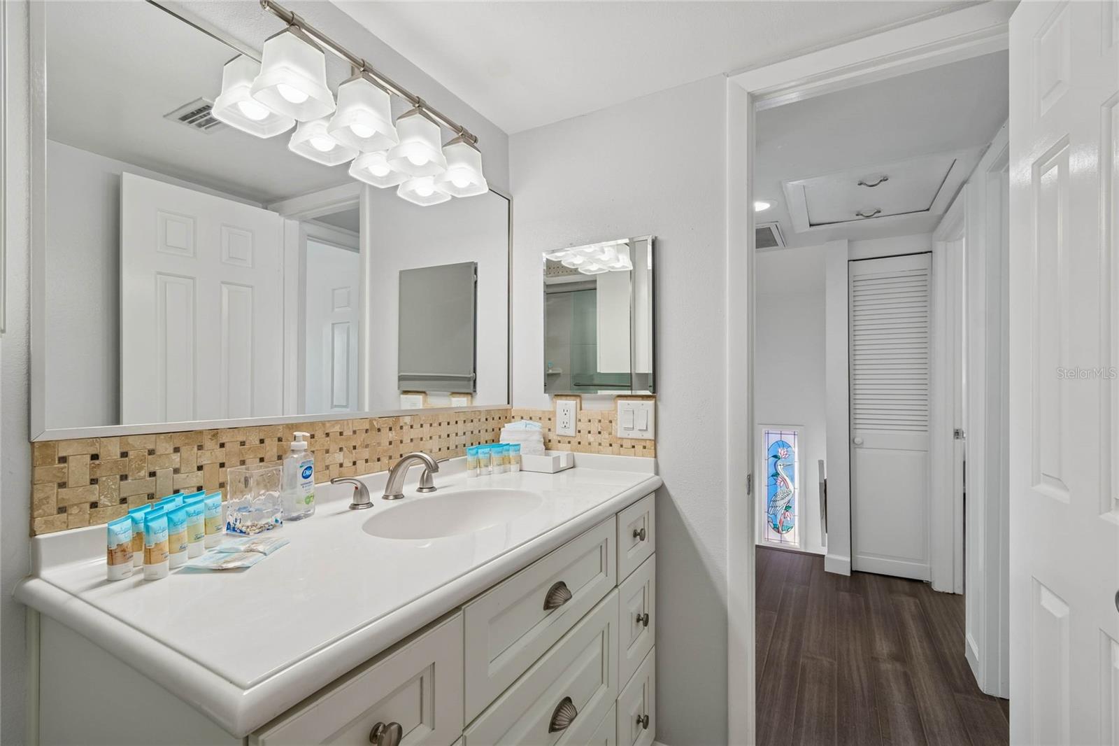 SUNSET BEACH - Residential Lease