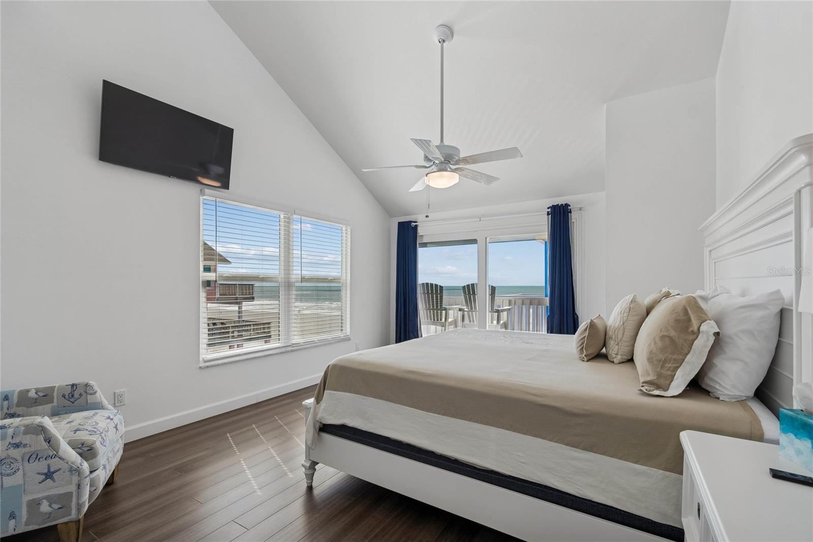 SUNSET BEACH - Residential Lease