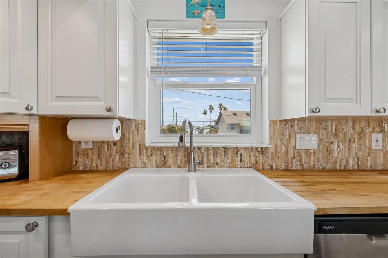 SUNSET BEACH - Residential Lease