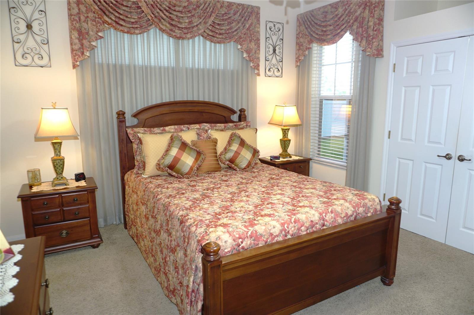 SILVER LAKES - Residential