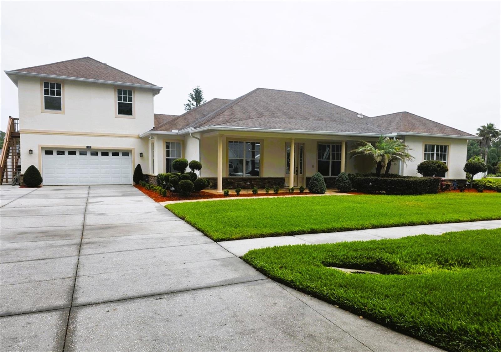 SILVER LAKES - Residential