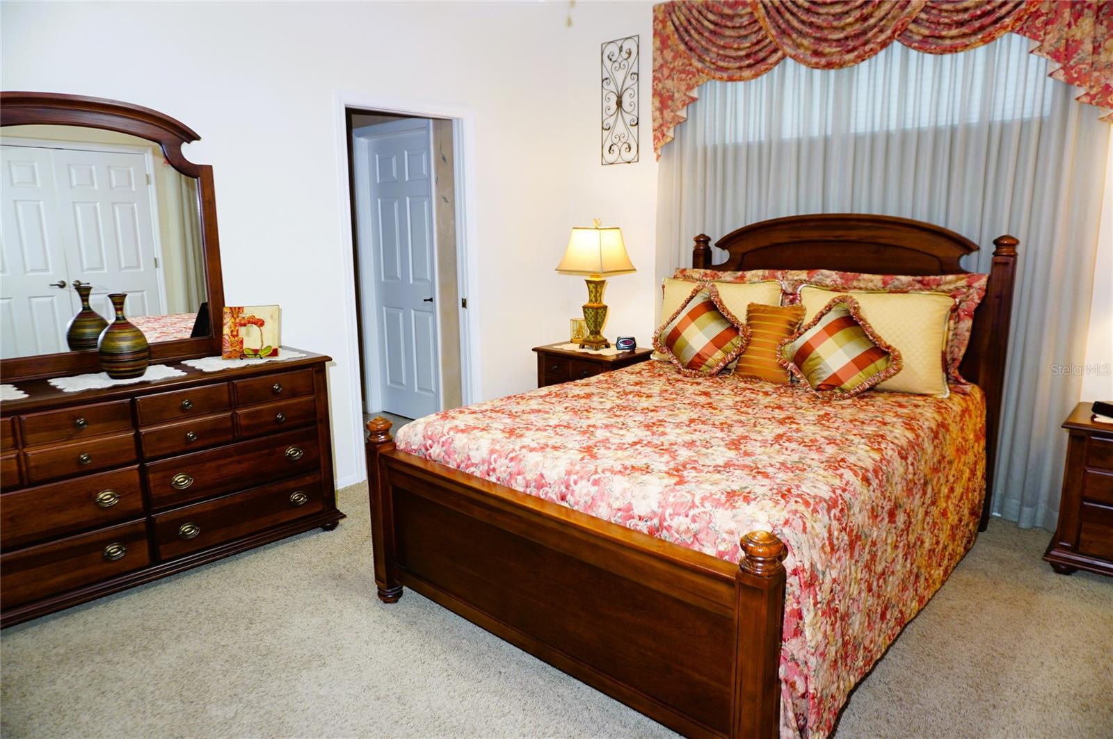 SILVER LAKES - Residential