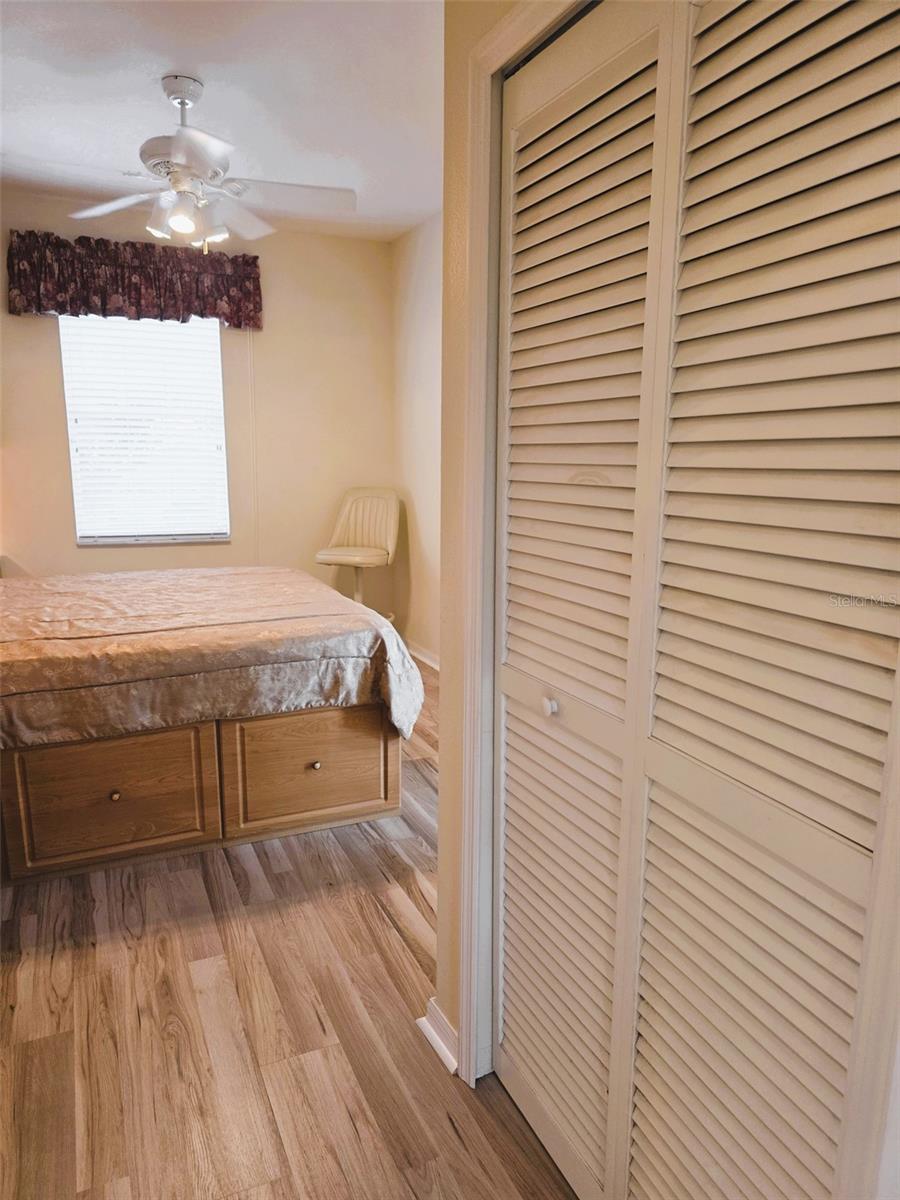 SILVER LAKES - Residential