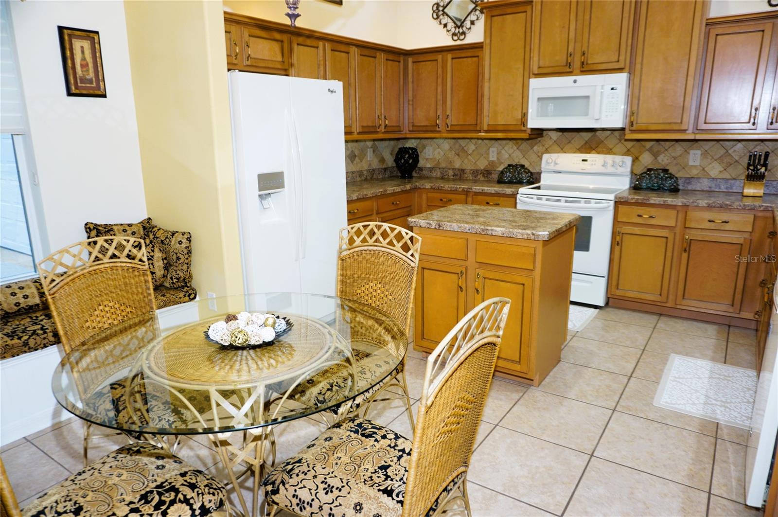 SILVER LAKES - Residential