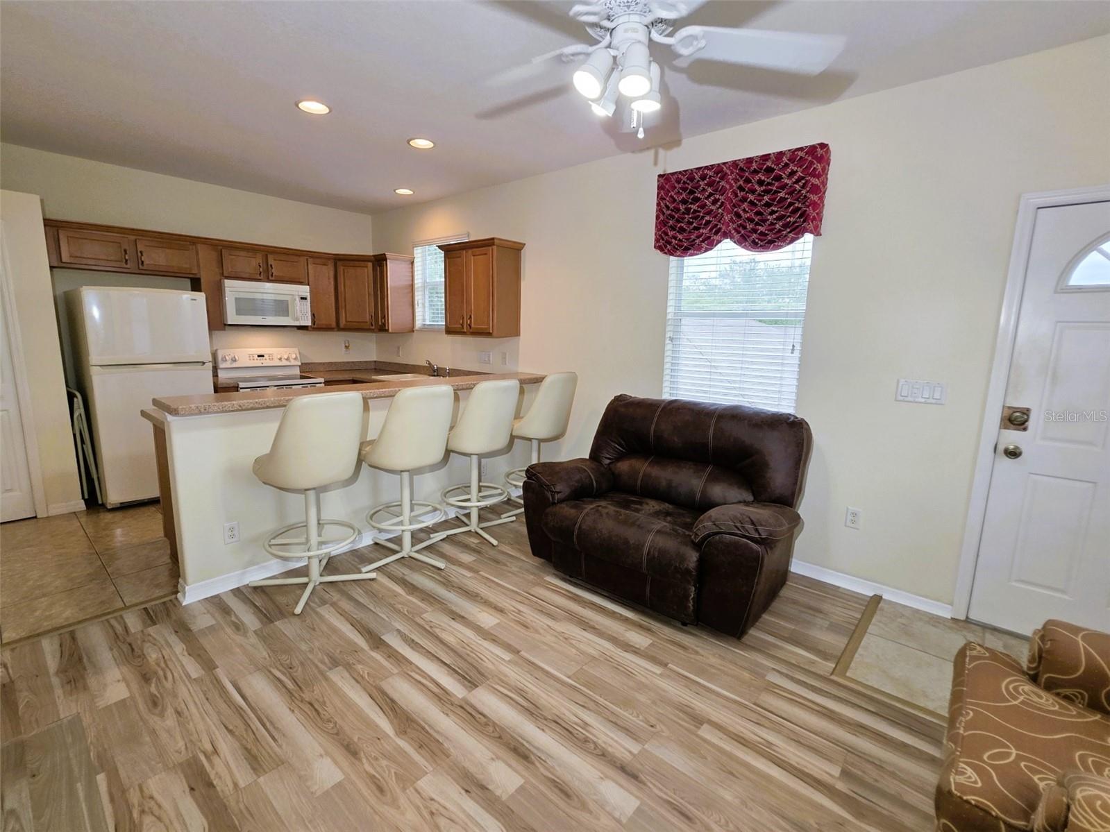 SILVER LAKES - Residential