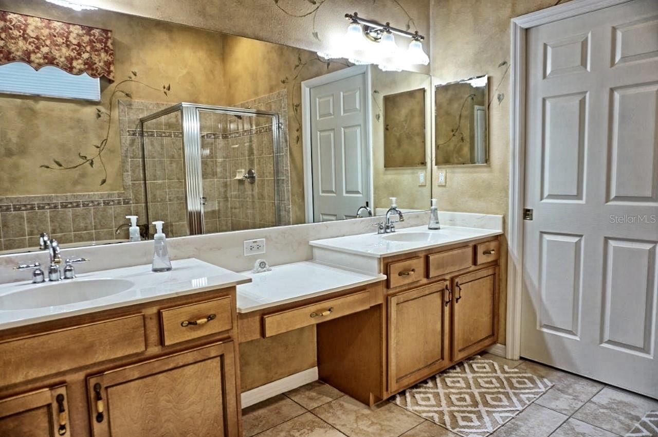SILVER LAKES - Residential