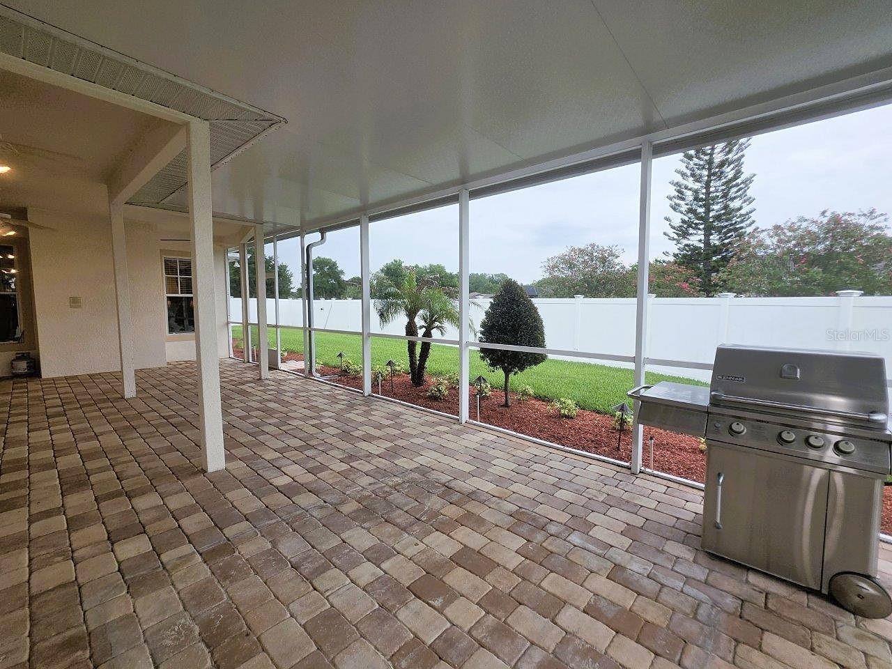 SILVER LAKES - Residential