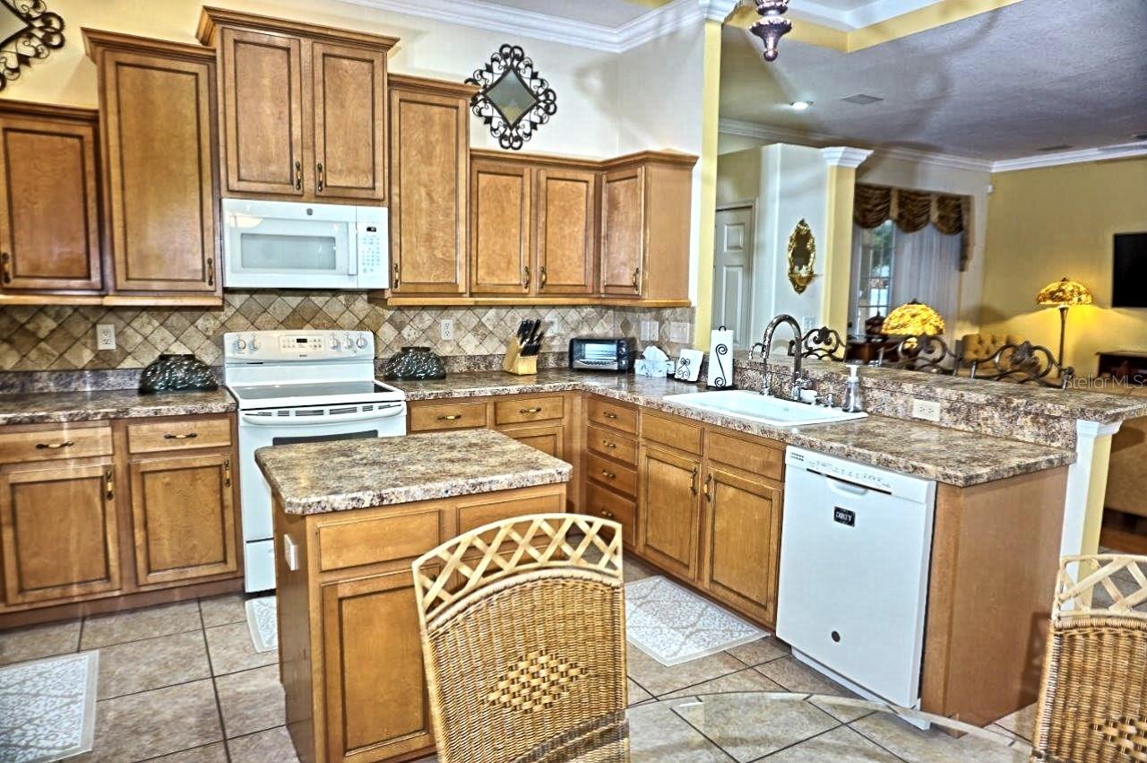 SILVER LAKES - Residential
