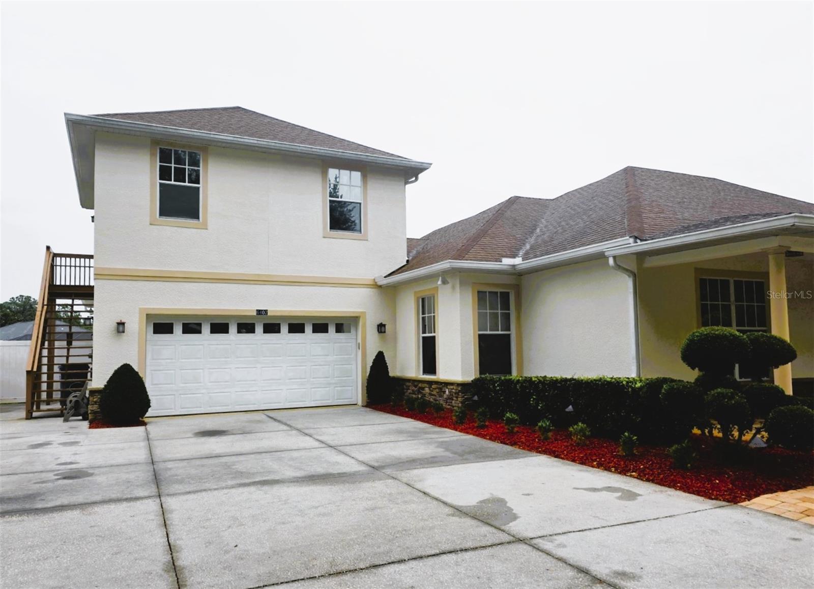 SILVER LAKES - Residential