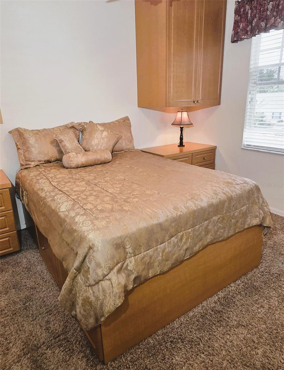 SILVER LAKES - Residential
