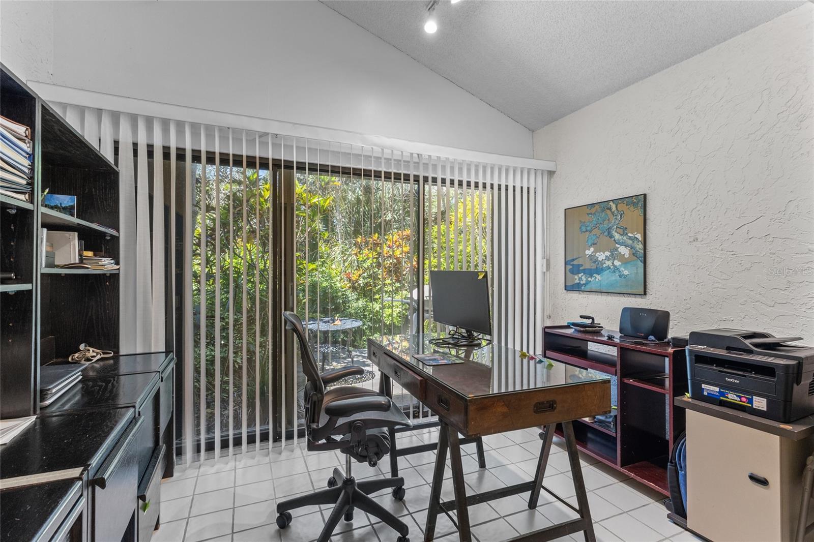 PELICAN COVE I - Residential