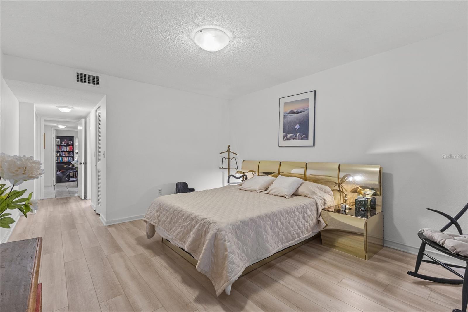 PELICAN COVE I - Residential
