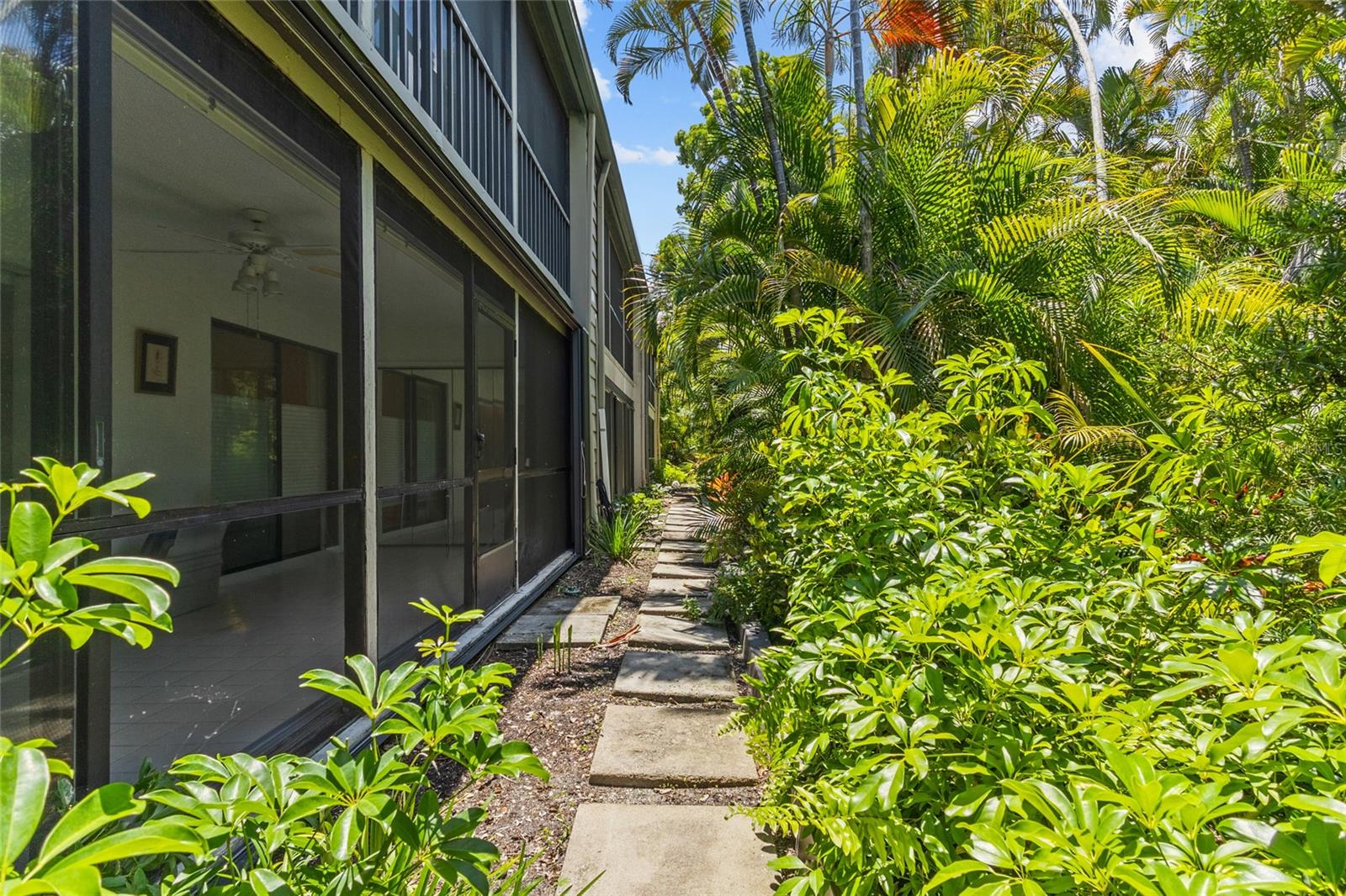 PELICAN COVE I - Residential