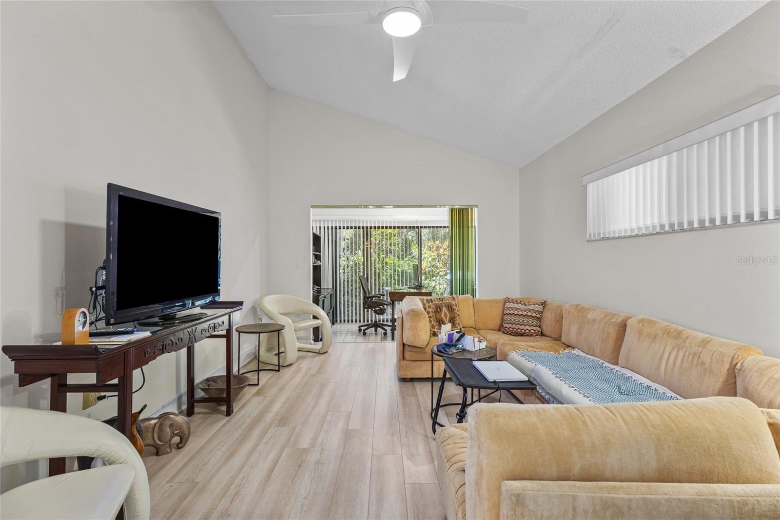 PELICAN COVE I - Residential
