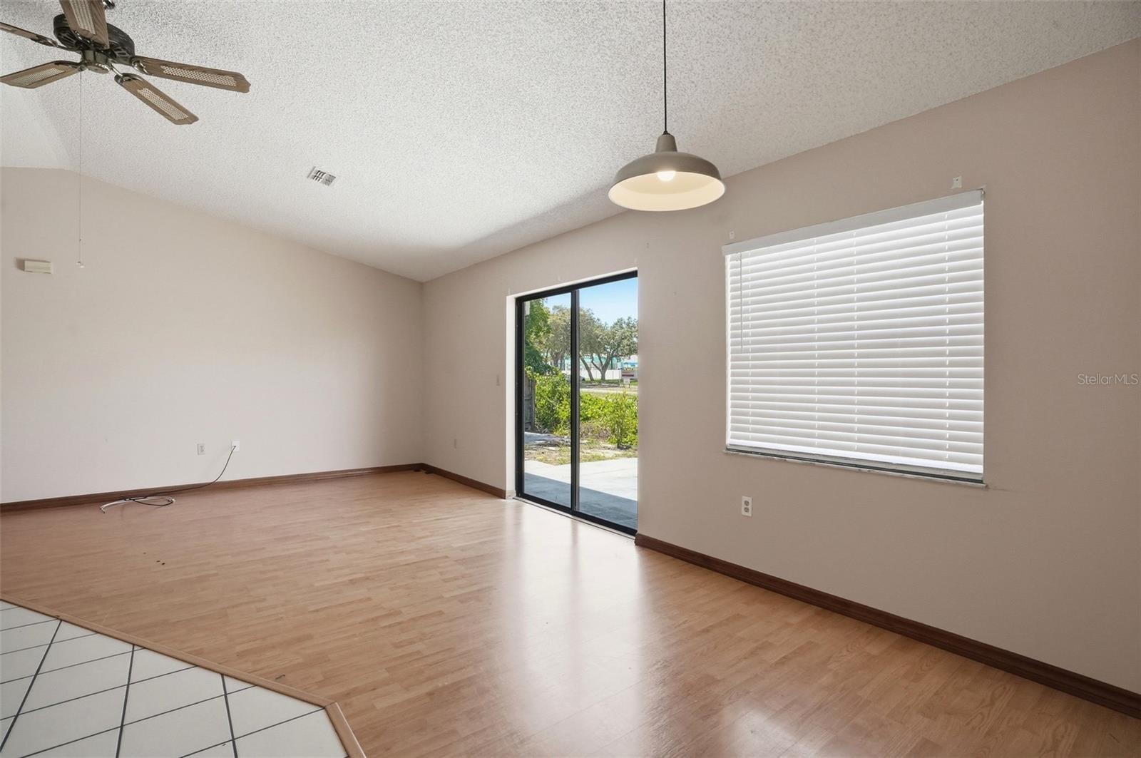 WEEKI WACHEE WOODLANDS - Residential