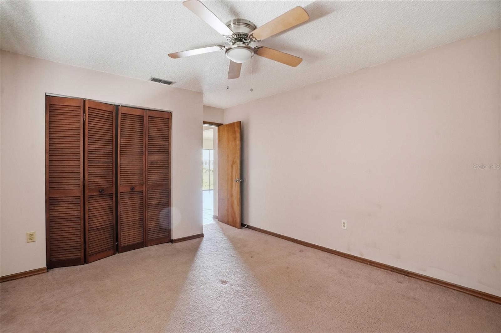 WEEKI WACHEE WOODLANDS - Residential