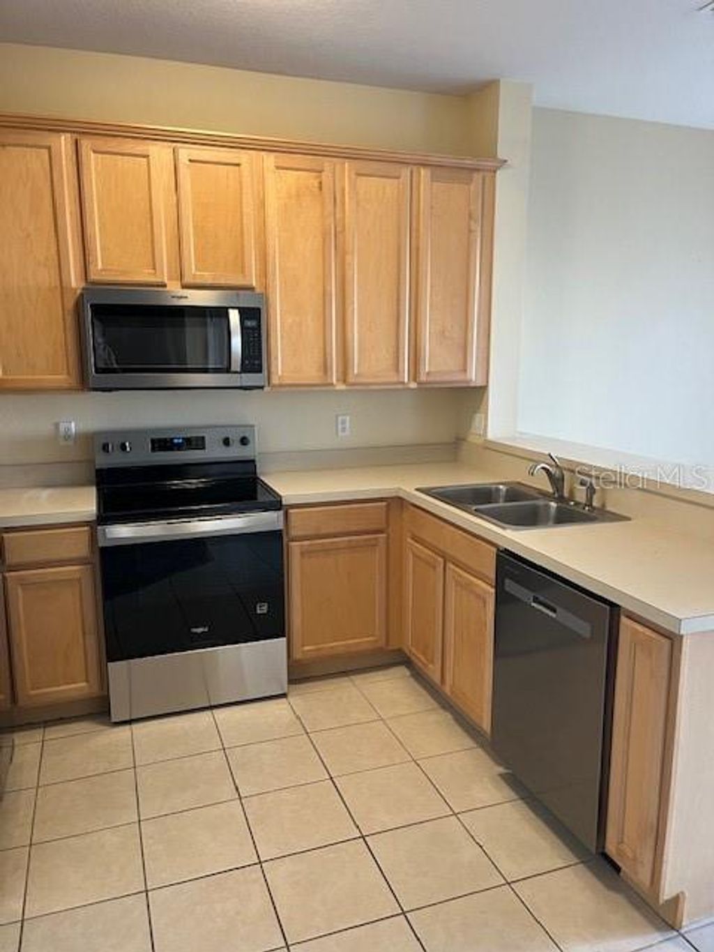 Photo of 2061 Winterset Drive, Lakeland, FL 33813 (MLS # L4957355)