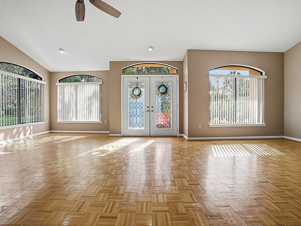 Photo of 104 Peppertree Court, Yalaha, FL 34797 (MLS # G5110408)