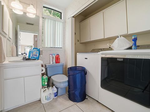 Tiny photo for 104 Peppertree Court, Yalaha, FL 34797 (MLS # G5110408)