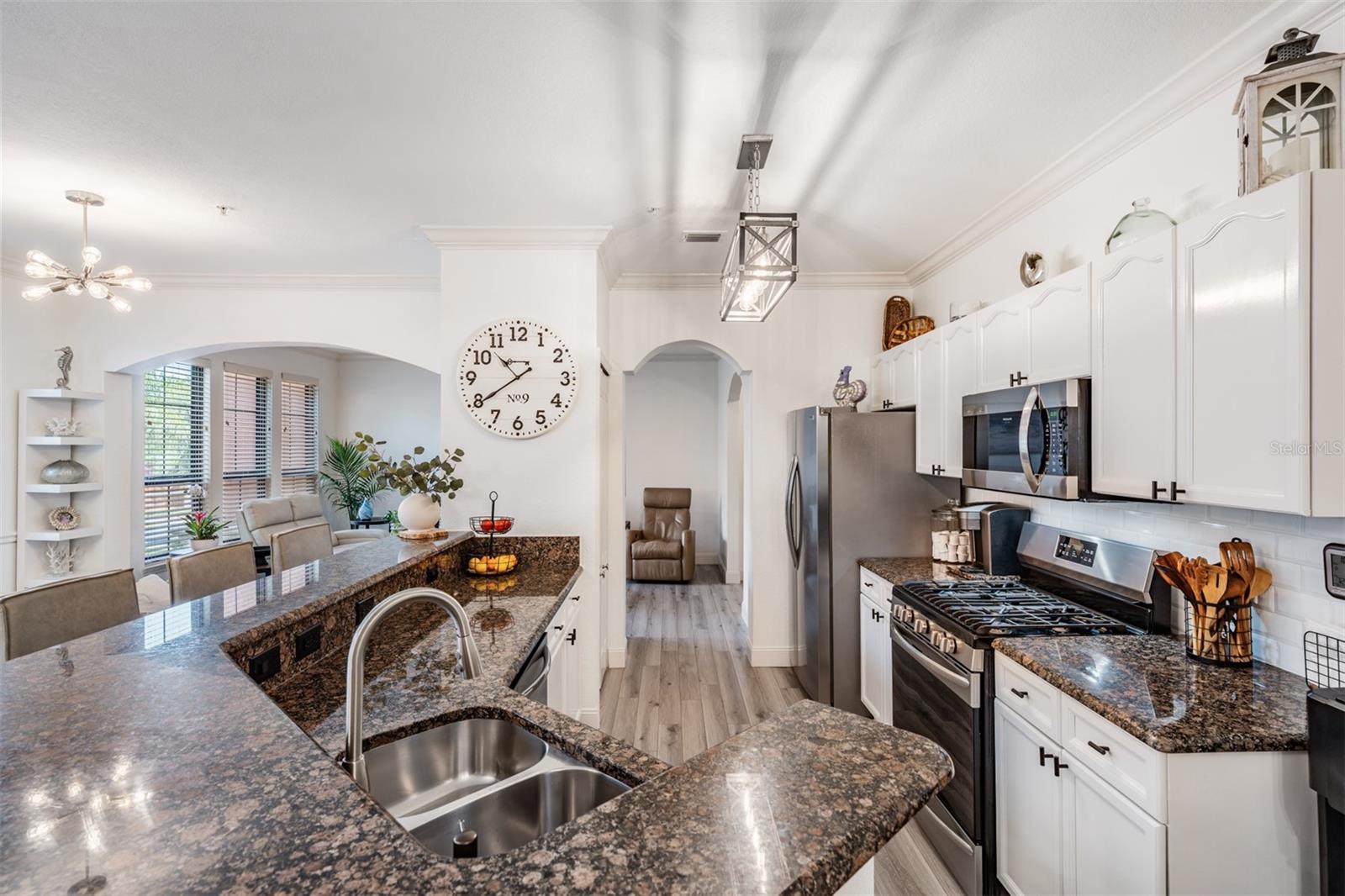 GRAND BELLAGIO AT BAYWATCH CONDO THE - Residential