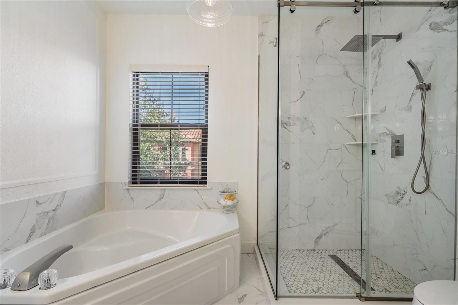 GRAND BELLAGIO AT BAYWATCH CONDO THE - Residential