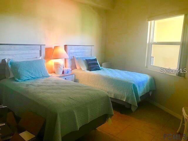 SURF CLUB BLDG 1 - Residential Lease