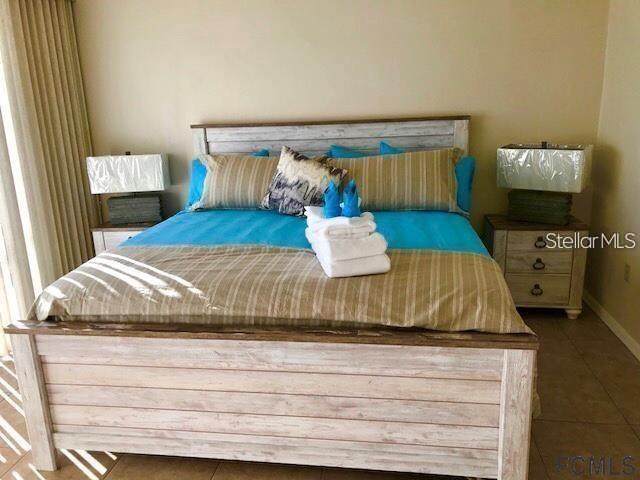 SURF CLUB BLDG 1 - Residential Lease