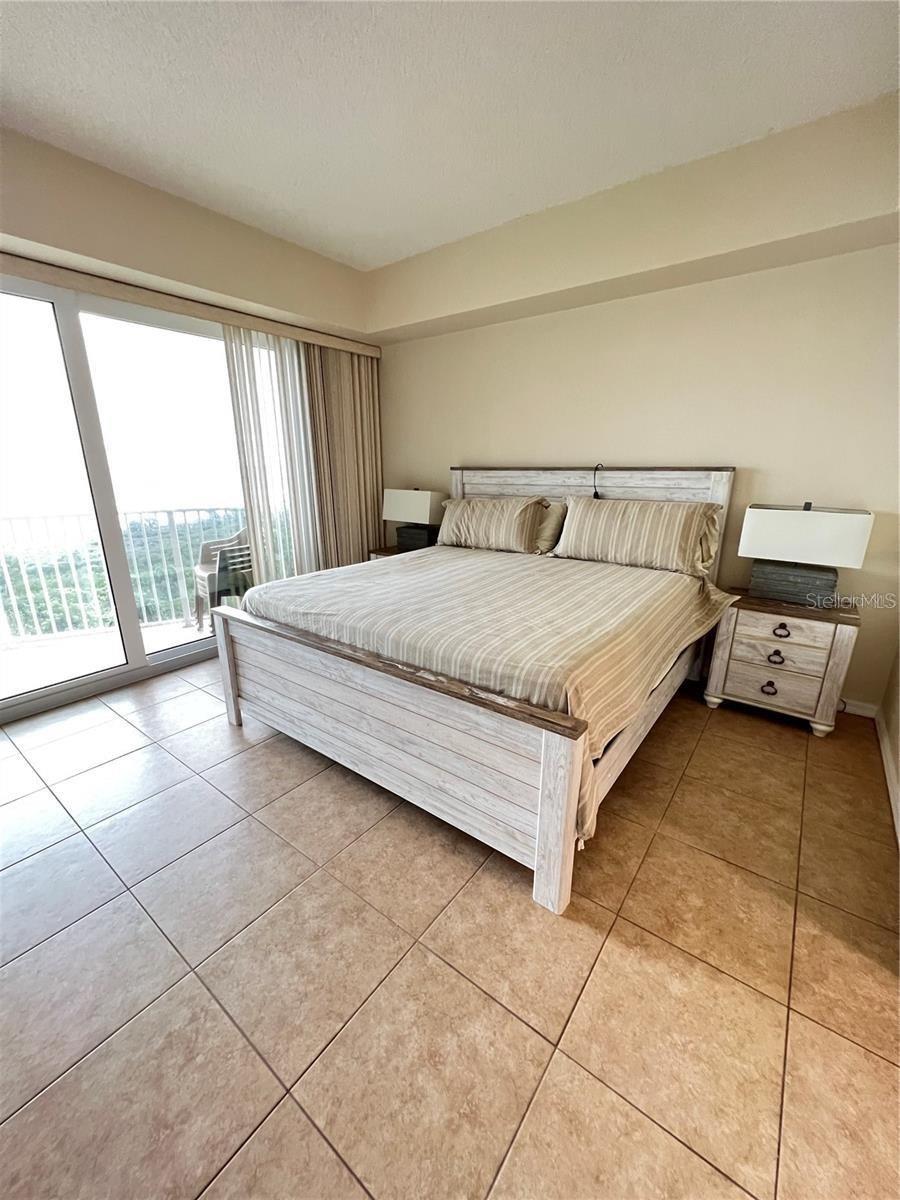 SURF CLUB BLDG 1 - Residential Lease