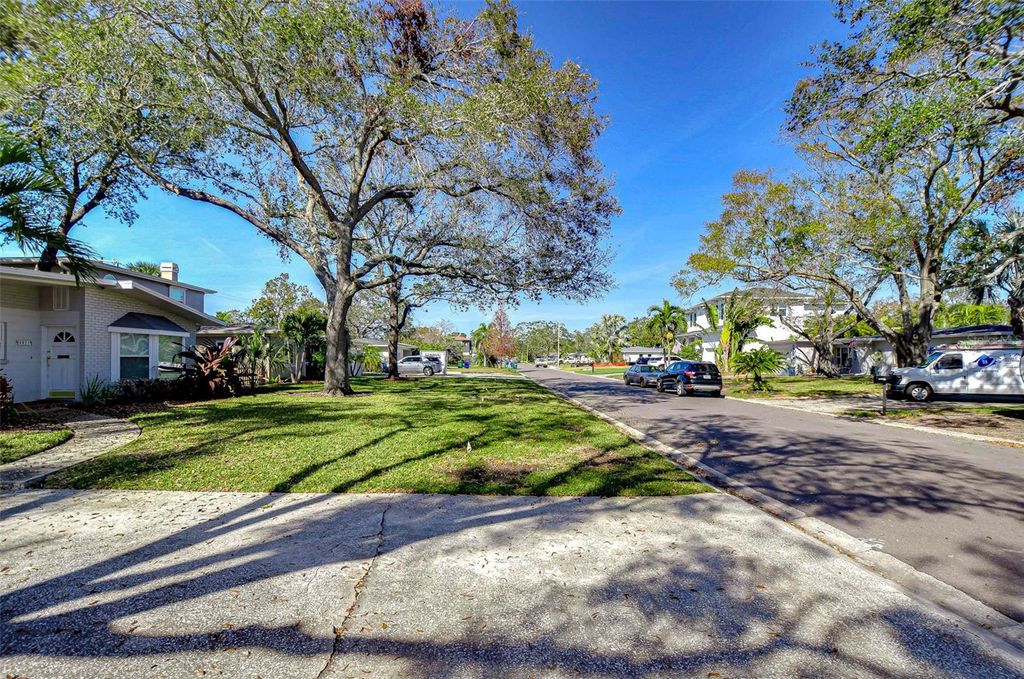 Photo of 3621 S Belcher Drive, Tampa, FL 33629 (MLS # TB8502473)