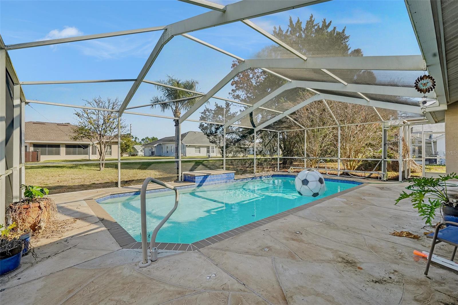 PRISTINE PLACE - Residential