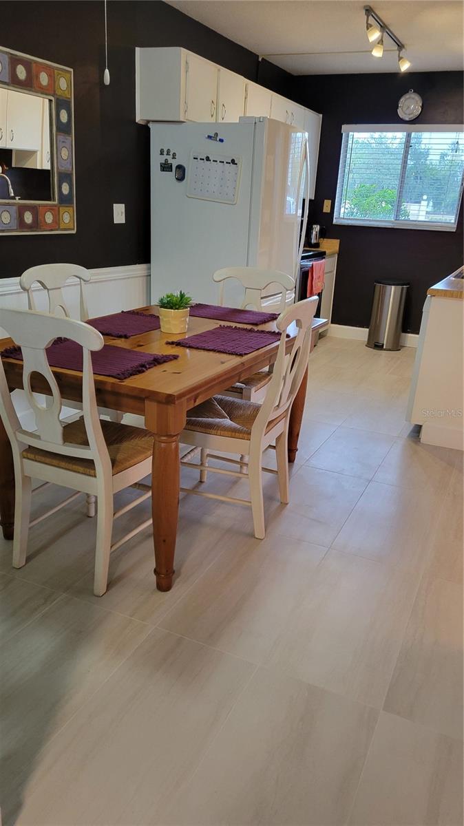 TRINITY VILLAGE - Residential Lease