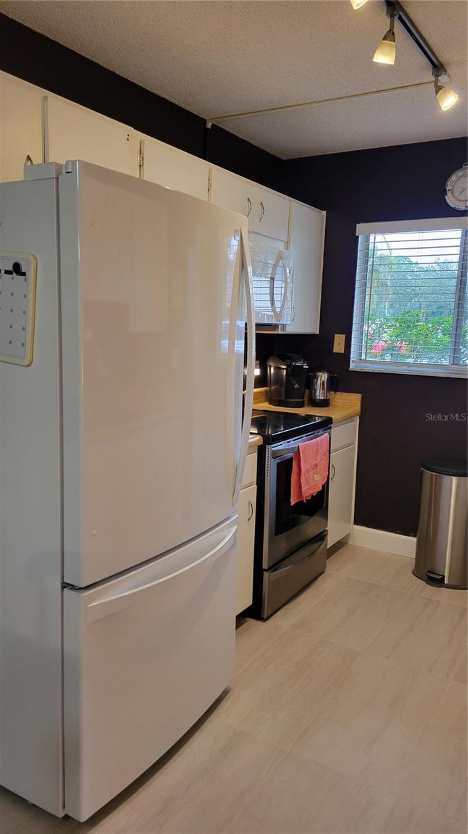 TRINITY VILLAGE - Residential Lease