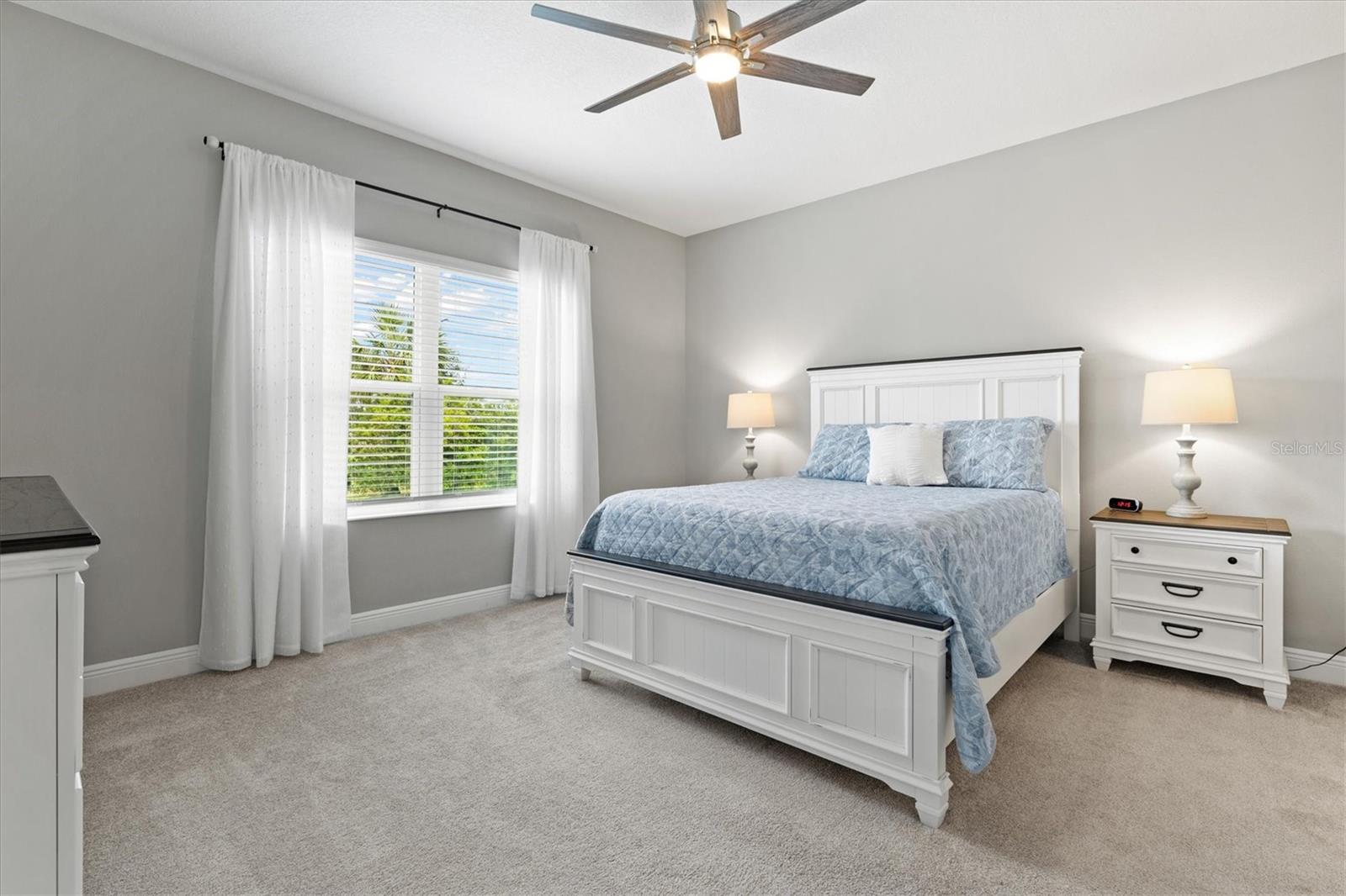 2894 BUTTERFLY JASMINE TRAIL