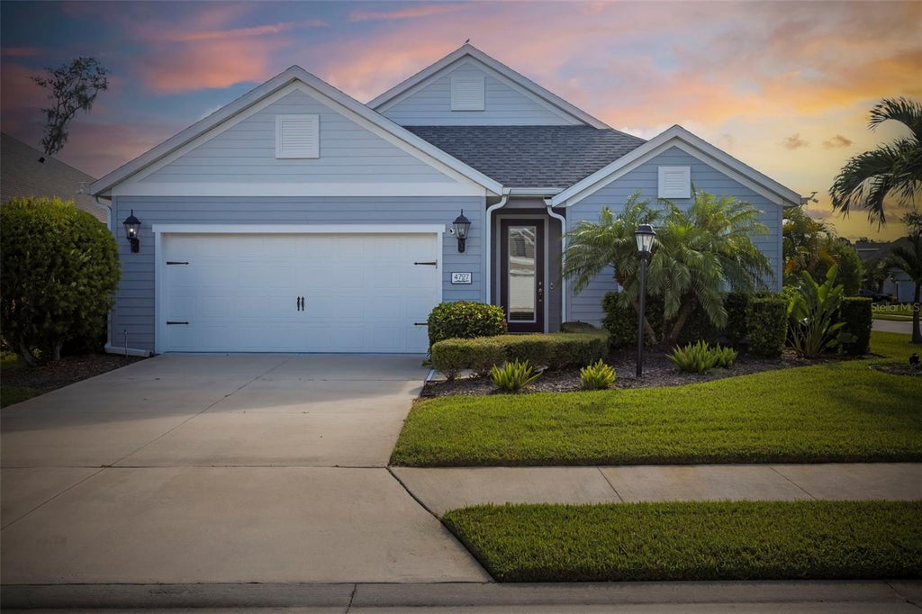 Photo of 4727 Creekridge Court, Bradenton, FL 34203 (MLS # A4704334)