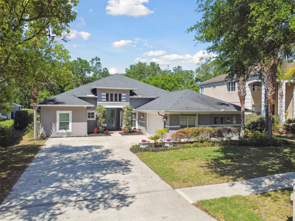 Photo of 5813 Bent Grass Drive, Valrico, FL 33596 (MLS # TB8393460)