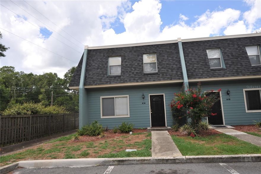 3 br, 2.5 bath condo in Cricket Club. 1,384 sq. ft. Built in 1977. Upstairs balcony, downstairs back screen porch. Community Pool, clubhouse, fitness center & tennis courts. Occupancy limited to four.